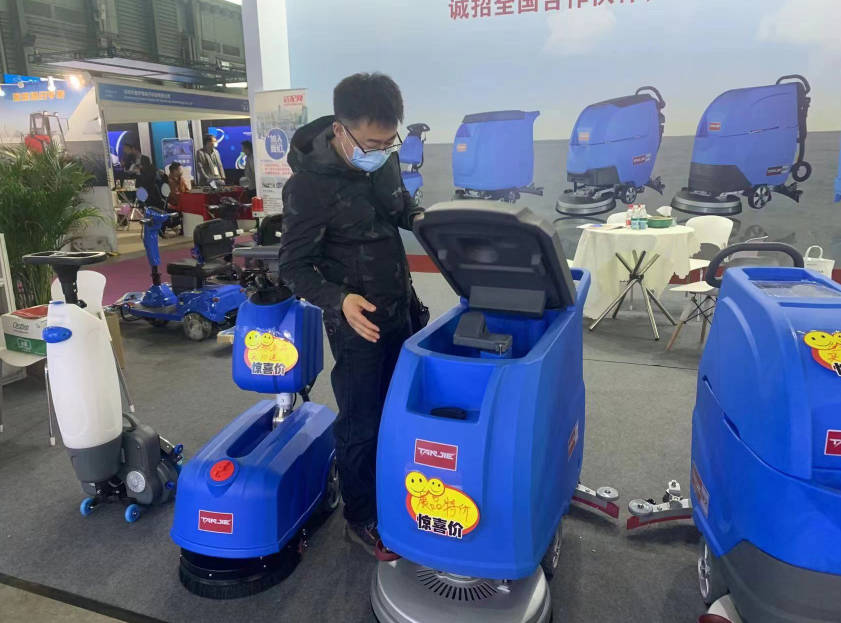 葫芦岛坦洁洗地机公司致力于电动洗地机的生产、销售和服务百家